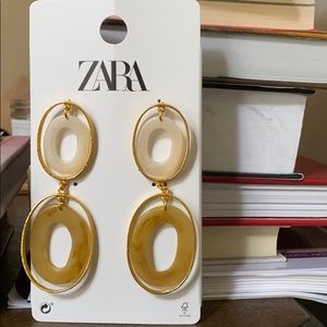 BNWT Fashion earrings 💕3 items for $20💕